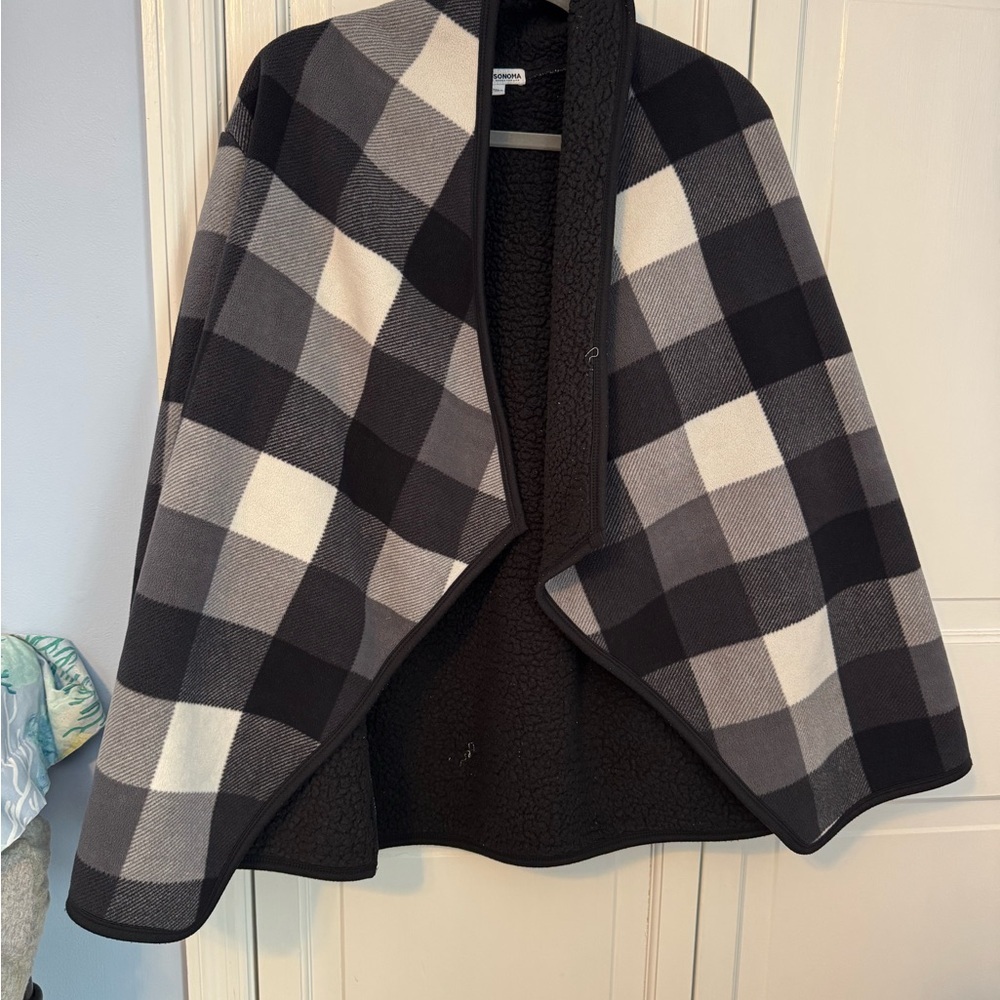 Trendy Sheek Cozy Plaid Open Front Women's Jacket. Like New. XL